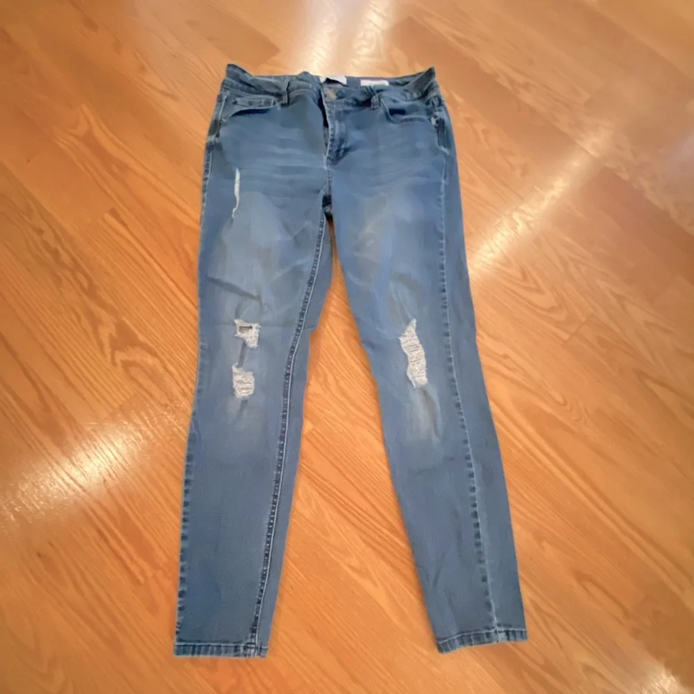 Kensie - mid rise jeans - Picture 3 of 14